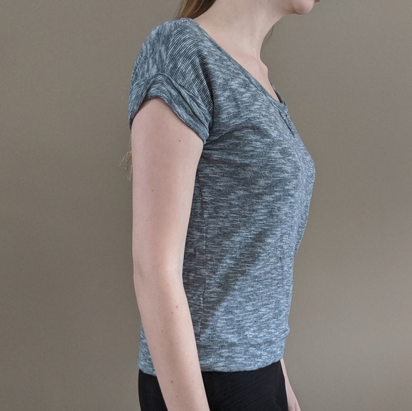Lou and grey heathered grey short sleeve thick - Picture 3 of 8